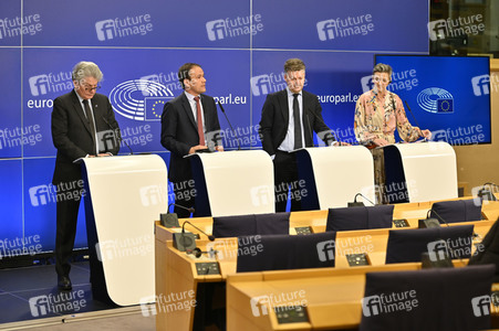 Pressekonferenz zum Gesetz über digitale Märkte im EU-Parlament in Brüssel