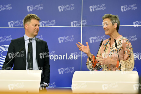 Pressekonferenz zum Gesetz über digitale Märkte im EU-Parlament in Brüssel