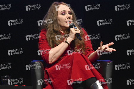 Danielle de Picciotto und Sven Regener auf der lit.Cologne 2022 in Köln