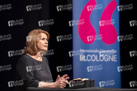Senta Berger auf der lit.Cologne 2022 in Köln