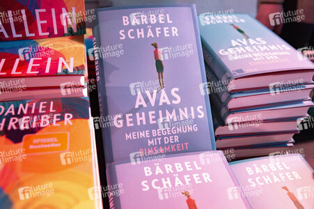 Bärbel Schäfer und Daniel Schreiber auf der lit.Cologne 2022 in Köln