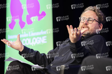 Bärbel Schäfer und Daniel Schreiber auf der lit.Cologne 2022 in Köln