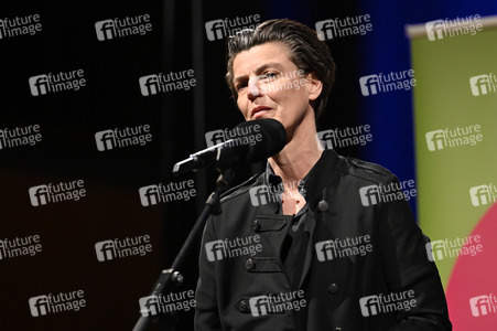 Anke Engelke und Carolin Emcke auf der lit.Cologne 2022 in Köln