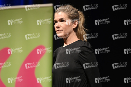 Anke Engelke und Carolin Emcke auf der lit.Cologne 2022 in Köln