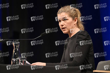 Anke Engelke und Carolin Emcke auf der lit.Cologne 2022 in Köln