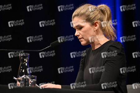 Anke Engelke und Carolin Emcke auf der lit.Cologne 2022 in Köln