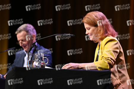Annette Frier und Michael Kessler auf der lit.Cologne 2022 in Köln