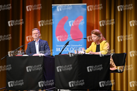 Annette Frier und Michael Kessler auf der lit.Cologne 2022 in Köln