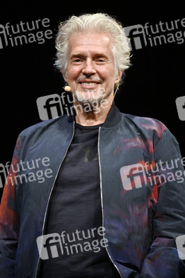 Frank Schätzing und Peter Wohlleben auf der lit.Cologne 2022 in Köln