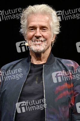 Frank Schätzing und Peter Wohlleben auf der lit.Cologne 2022 in Köln