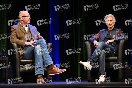Frank Schätzing und Peter Wohlleben auf der lit.Cologne 2022 in Köln