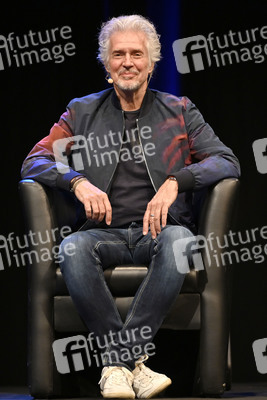 Frank Schätzing und Peter Wohlleben auf der lit.Cologne 2022 in Köln