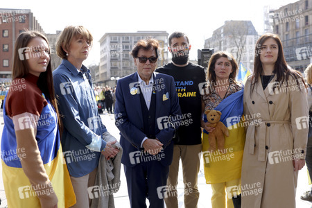 Kundgebung 'Frieden für Europa! Schützt die Kinder der Ukraine' in Köln
