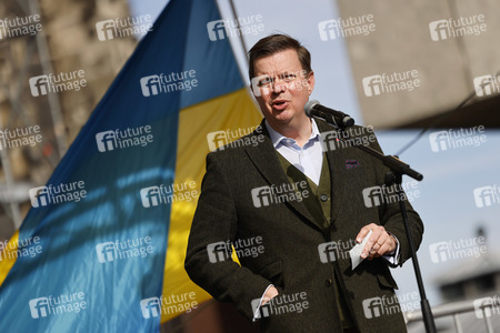 Demo gegen den Krieg in der Ukraine in Köln