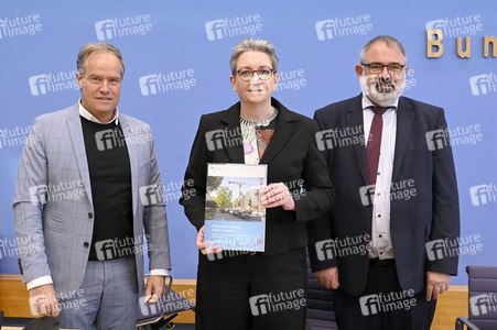 Bundespressekonferenz Bundesweite Baulandumfrage in Berlin