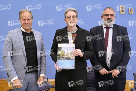Bundespressekonferenz Bundesweite Baulandumfrage in Berlin