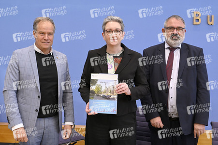 Bundespressekonferenz Bundesweite Baulandumfrage in Berlin