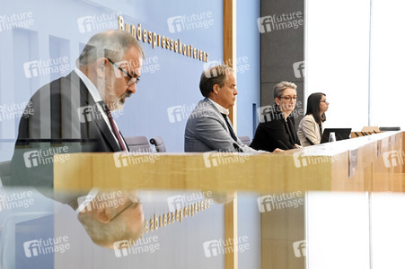 Bundespressekonferenz Bundesweite Baulandumfrage in Berlin