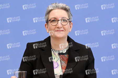 Bundespressekonferenz Bundesweite Baulandumfrage in Berlin