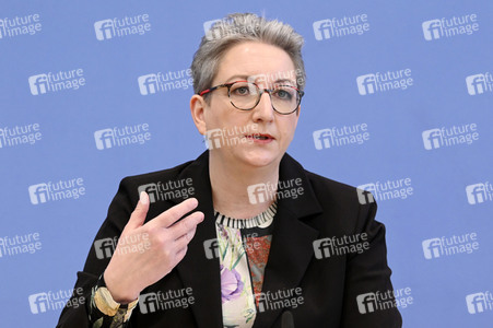 Bundespressekonferenz Bundesweite Baulandumfrage in Berlin