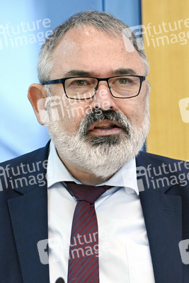 Bundespressekonferenz Bundesweite Baulandumfrage in Berlin