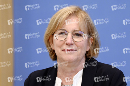 Bundespressekonferenz zum Aktionsprogramm Natürlicher Klimaschutz in Berlin