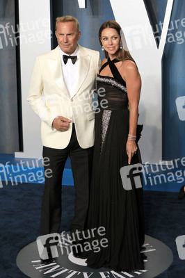 Vanity Fair Oscar Party 2022 in Beverly Hills
