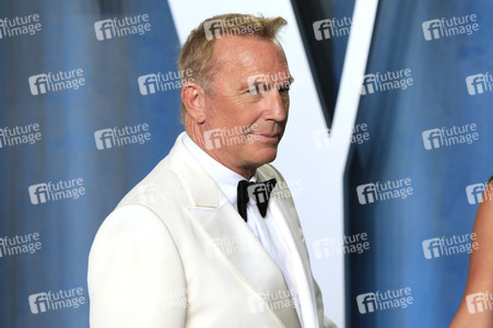 Vanity Fair Oscar Party 2022 in Beverly Hills