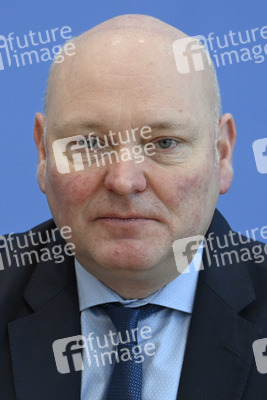 Bundespressekonferenz Vorstellung der aktualisierten Konjunkturprognose in Berlin