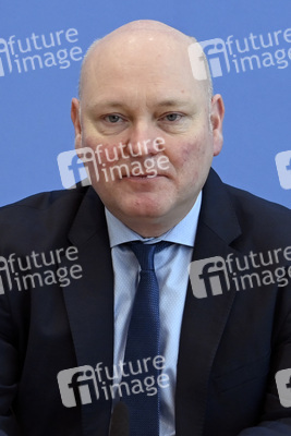 Bundespressekonferenz Vorstellung der aktualisierten Konjunkturprognose in Berlin