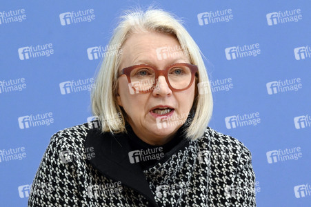 Bundespressekonferenz Vorstellung der aktualisierten Konjunkturprognose in Berlin