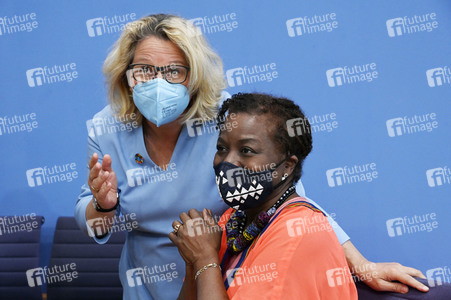 Bundespressekonferenz Vorstellung des UNFPA-Weltbevölkerungsberichts 2022 in Berlin