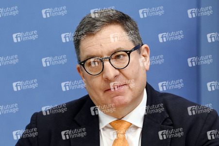 Bundespressekonferenz Vorstellung des UNFPA-Weltbevölkerungsberichts 2022 in Berlin