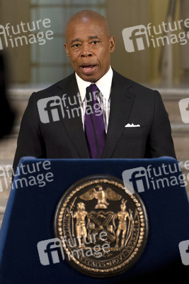 Pressekonferenz mit Eric Adams zur Obdachlosigkeit in New York