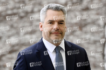 Empfang des Bundeskanzlers der Republik Österreich in Berlin