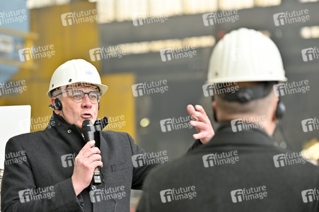 Olaf Scholz besucht die FWH Stahlguss GmbH in Mülheim an der Ruhr
