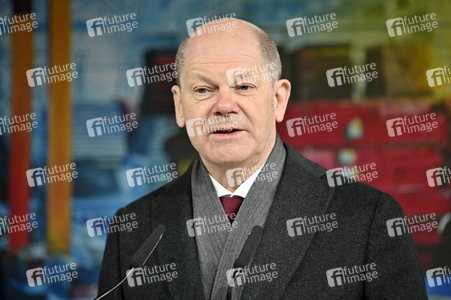 Olaf Scholz besucht die FWH Stahlguss GmbH in Mülheim an der Ruhr