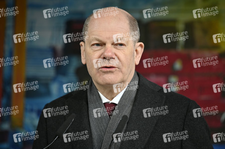 Olaf Scholz besucht die FWH Stahlguss GmbH in Mülheim an der Ruhr
