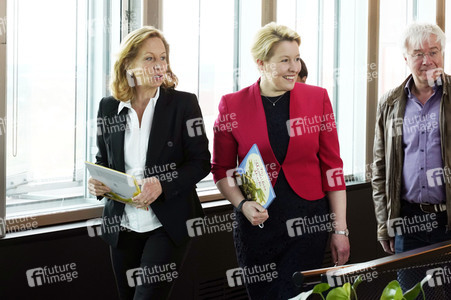 Pressekonferenz Vorlese-Weltrekord 2022 in Berlin