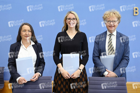 Bundespressekonferenz Vulnerabilität und Resilienz in der Krise in Berlin