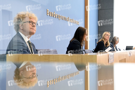 Bundespressekonferenz Vulnerabilität und Resilienz in der Krise in Berlin