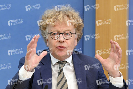 Bundespressekonferenz Vulnerabilität und Resilienz in der Krise in Berlin