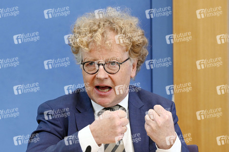 Bundespressekonferenz Vulnerabilität und Resilienz in der Krise in Berlin