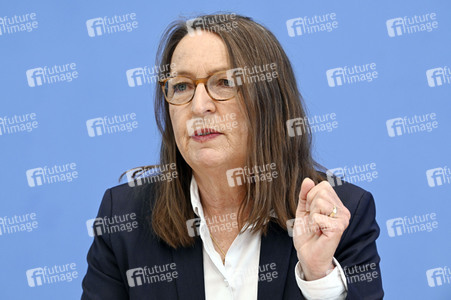 Bundespressekonferenz Vulnerabilität und Resilienz in der Krise in Berlin