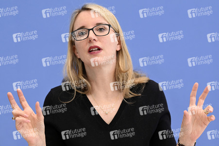 Bundespressekonferenz Vulnerabilität und Resilienz in der Krise in Berlin