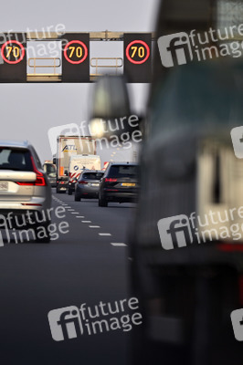 Symbolfoto Tempolimit