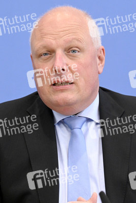 Bundespressekonferenz Vorstellung des 30. Tätigkeitsberichtes des BfDI in der Krise in Berlin