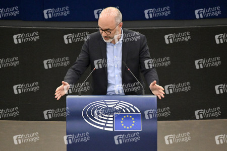 Plenartagung zur Mindestbesteuerungsrichtlinie im EU-Parlament in Straßburg