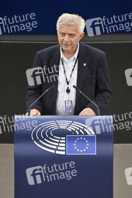 Plenartagung zur Mindestbesteuerungsrichtlinie im EU-Parlament in Straßburg