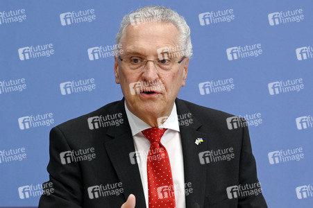 Bundespressekonferenz Polizeiliche Kriminalstatistik 2021 in Berlin